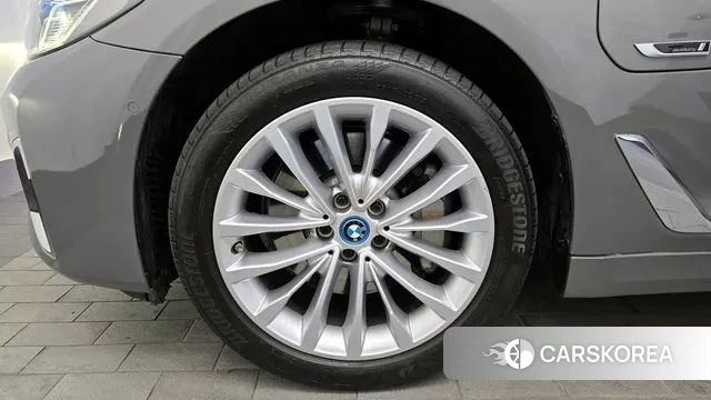 BMW 5 Series (G30) id 3721663 из Кореи 15