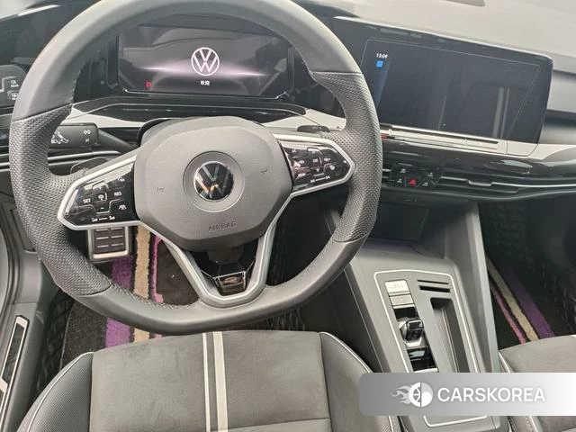 Volkswagen Golf 2024 Темно-серый из Китая, фото 6