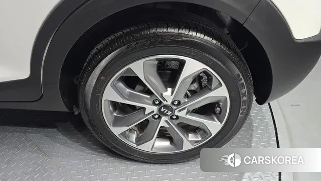 Kia Stonic id 3380416 из Кореи 15