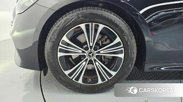 Mercedes-Benz E-Class W214 id 4427069 из Кореи 28