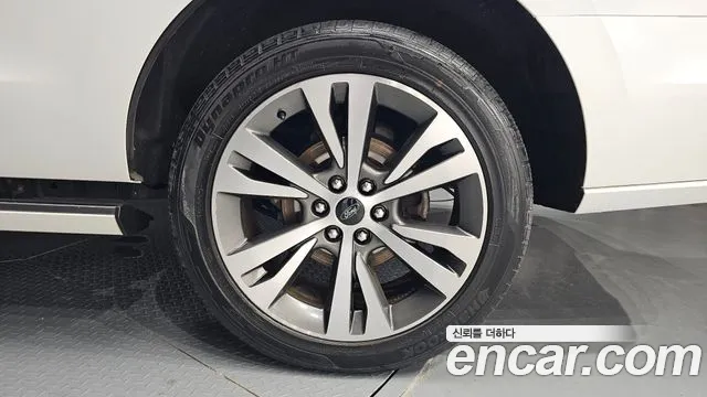 Ford Expeditation id 2748880 из Кореи 15