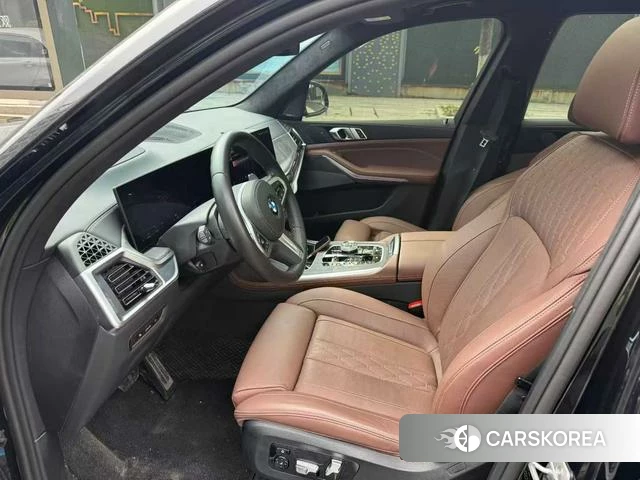 BMW X7 2024 Черный из Китая, фото 5