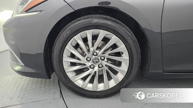 Lexus ES300h 7th generation id 4595305 из Кореи 15