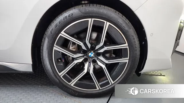 BMW 7 Series (G70) id 3758106 из Кореи 15