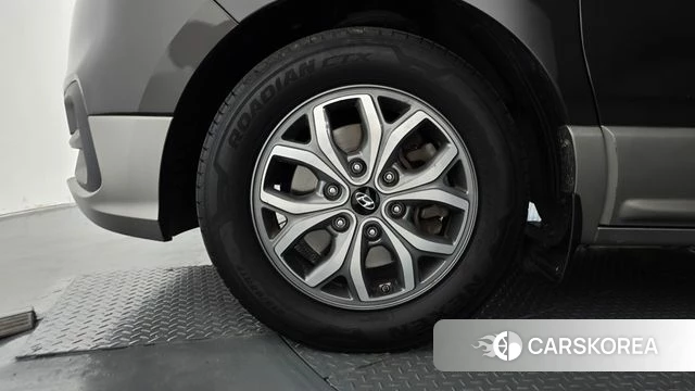 Hyundai The New Grand Starex id 4663072 из Кореи 15