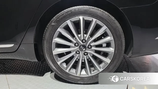 Kia Come New K7 id 3677342 из Кореи 15