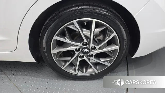 Hyundai The New Avante AD id 3434318 из Кореи 15