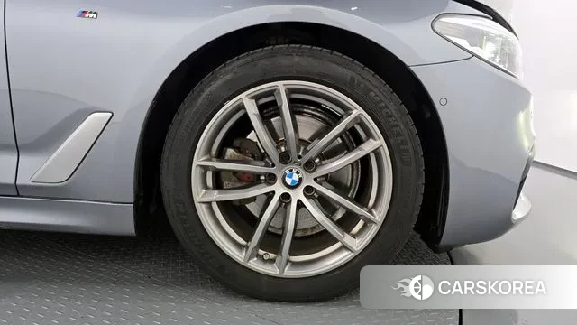 BMW 5 Series (G30) id 3220499 из Кореи 15