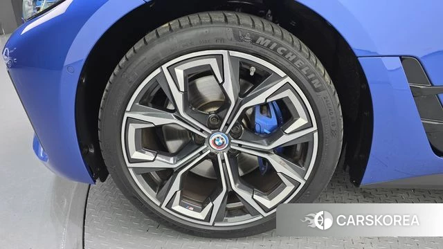 BMW i4 id 4414641 из Кореи 26