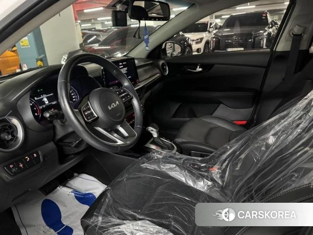 Kia The New K3 2nd generation 2021 Белый из Кореи, фото 5