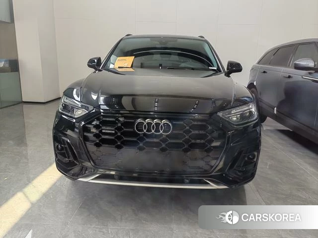 Audi Q5L 2021 Черный из Китая, фото 5