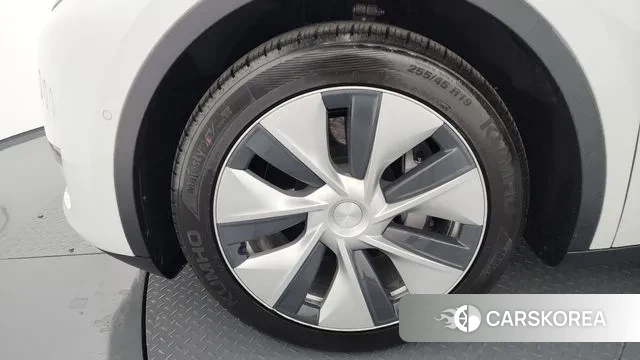 Tesla Model Y id 3379190 из Кореи 15