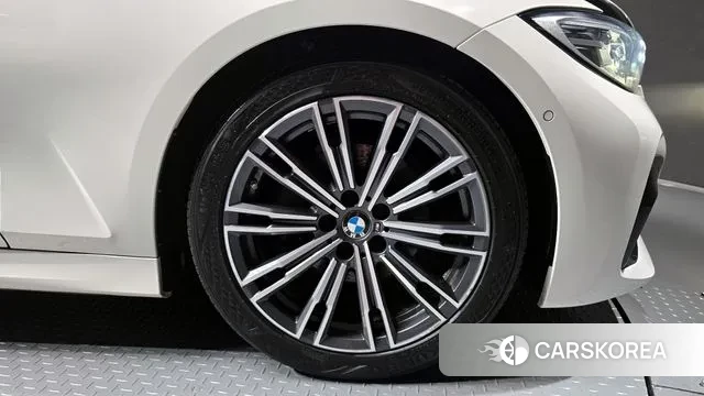 BMW 3 Series (G20) id 2961517 из Кореи 15