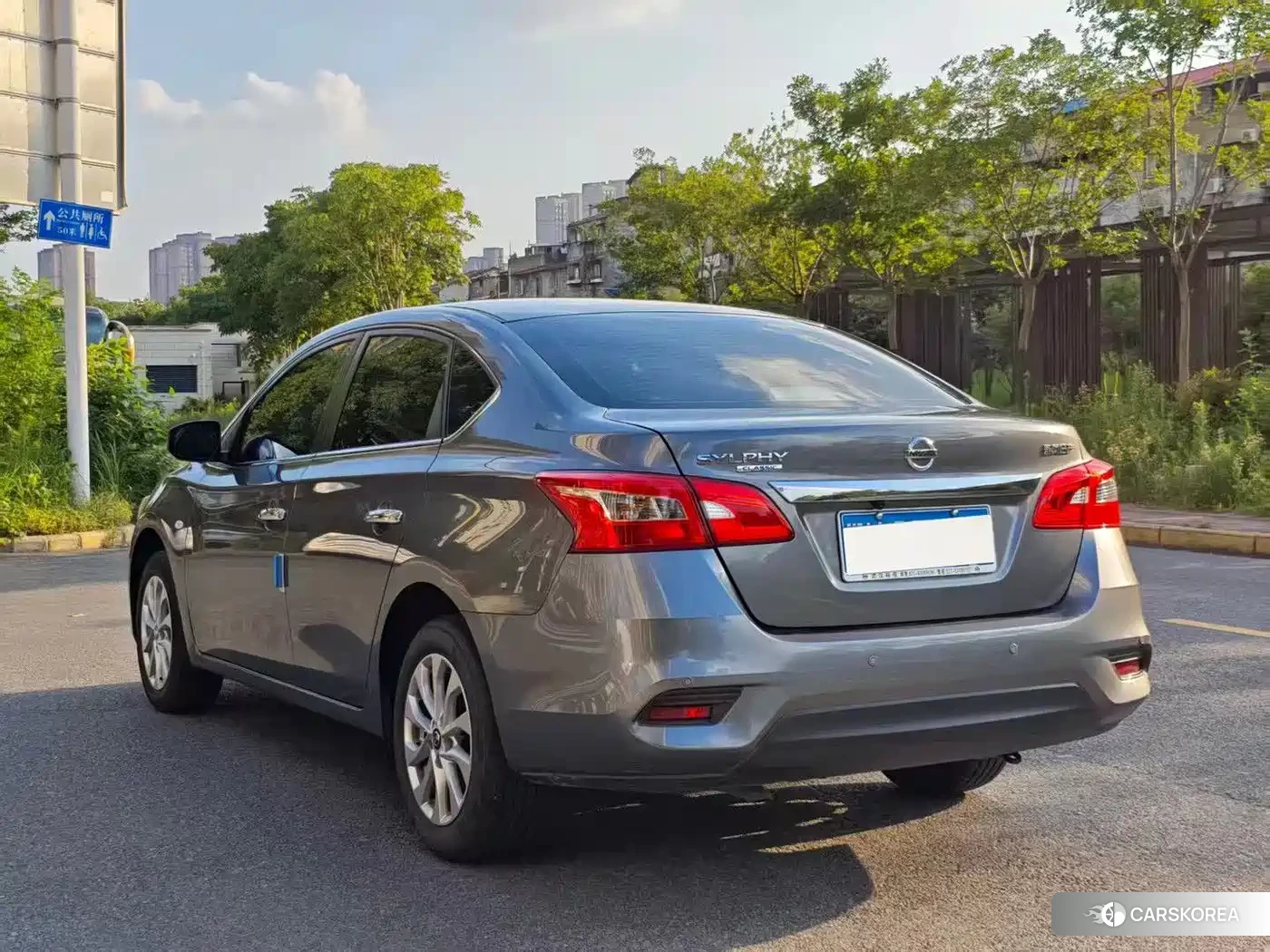 Nissan Sylphy 2025 Silver/gray из Китая, фото 5