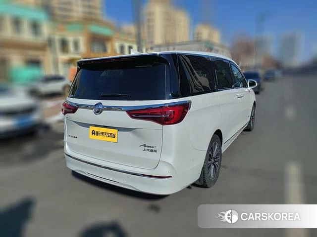 Buick GL8 2022 Белый из Китая, фото 5