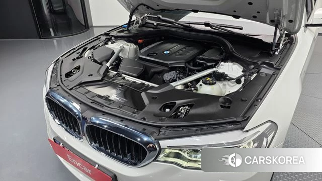 BMW 5 Series (G30) id 4429695 из Кореи 28