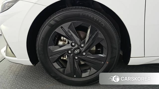 Hyundai Avante (CN7) id 4470597 из Кореи 26