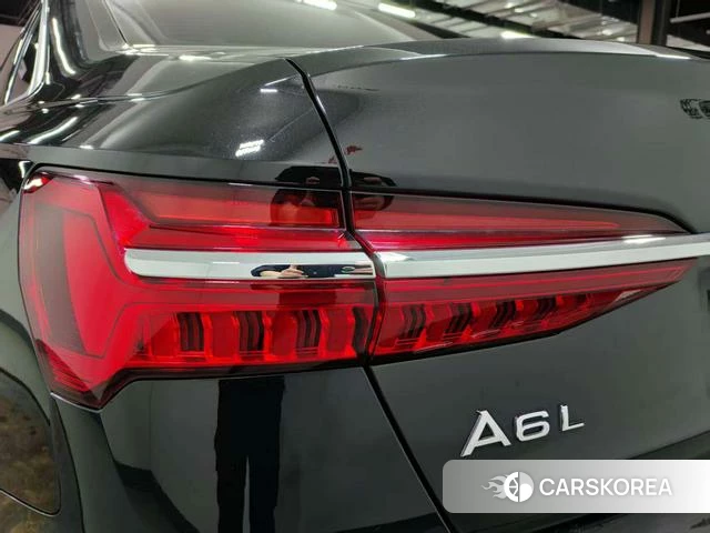 Audi A6L id 3919585 из Китая 12