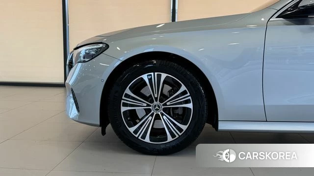 Mercedes-Benz E-Class W214 id 3837911 из Кореи 12