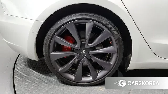 Tesla Model 3 id 3233221 из Кореи 15