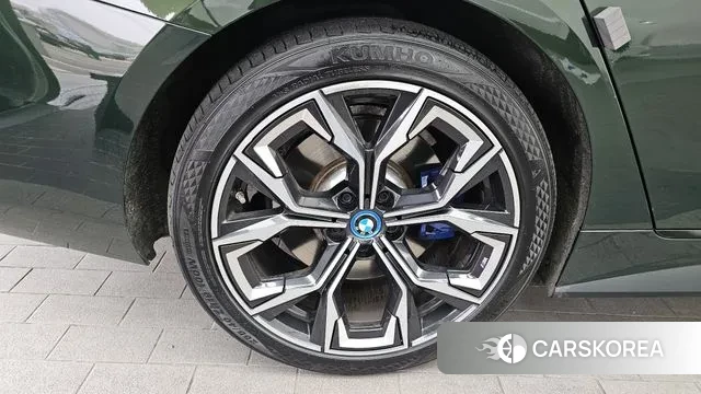 BMW i4 id 3746302 из Кореи 15