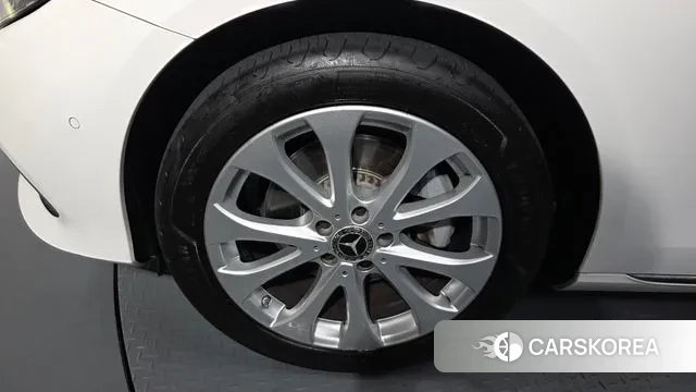 Mercedes-Benz E-Class W213 id 3313244 из Кореи 15