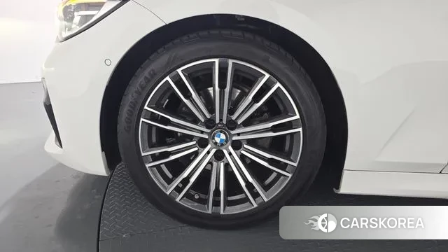 BMW 3 Series (G20) id 3422116 из Кореи 15