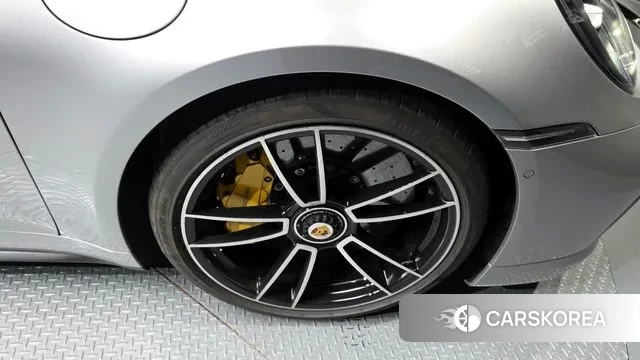 Porsche 911(992) id 3333602 из Кореи 15