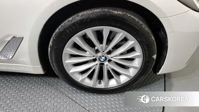 BMW 5 Series (G30) id 2901909 из Кореи 15