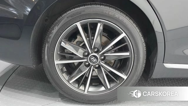 Hyundai The New Grandeur IG id 4688348 из Кореи 25