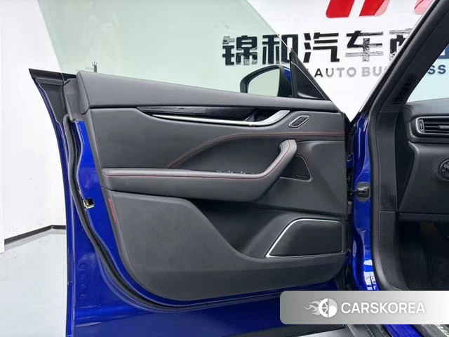 Maserati Levante id 4236393 из Китая 24