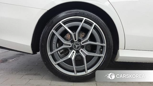 Mercedes-Benz E-Class W213 id 4720987 из Кореи 27