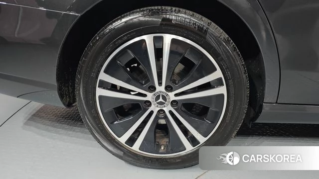 Mercedes-Benz E-Class W213 id 4268117 из Кореи 31