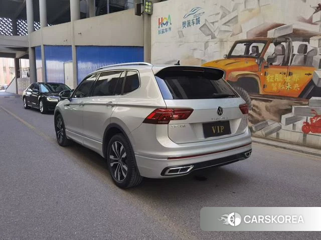 Volkswagen Tiguan L 2021 Шампань из Китая, фото 5