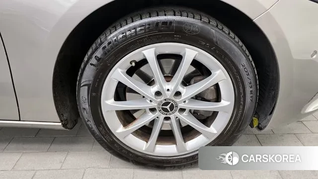 Mercedes-Benz A-Class W177 id 3552461 из Кореи 15