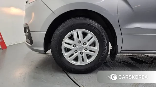 Hyundai The New Grand Starex id 3249199 из Кореи 15