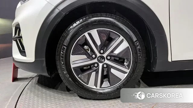 Kia The New Niro id 3008856 из Кореи 15