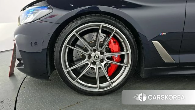 BMW 5 Series (G30) id 3821020 из Кореи 15