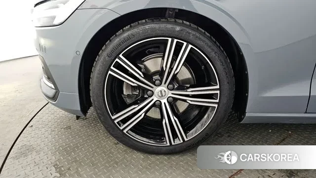 Volvo S60 3rd generation id 3707514 из Кореи 15