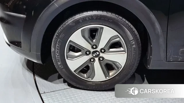 Kia Niro id 3308070 из Кореи 15
