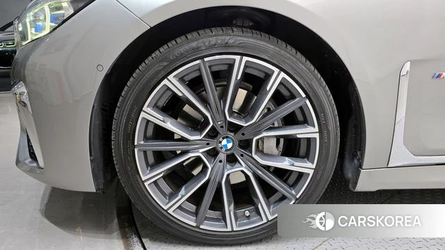 BMW 7 Series (G11) id 4186902 из Кореи 25