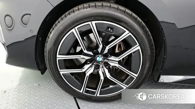 BMW 7 Series (G70) id 3517556 из Кореи 15