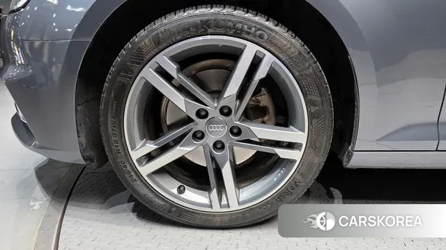 Audi A4 (B9) id 3368318 из Кореи 15