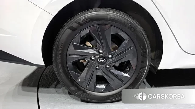 Hyundai Avante (CN7) id 3322522 из Кореи 15