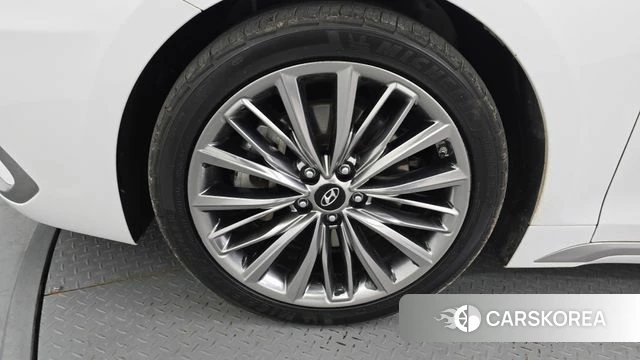 Hyundai Grandeur IG id 4384608 из Кореи 15