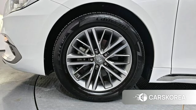 Hyundai Grandeur IG id 4384357 из Кореи 25