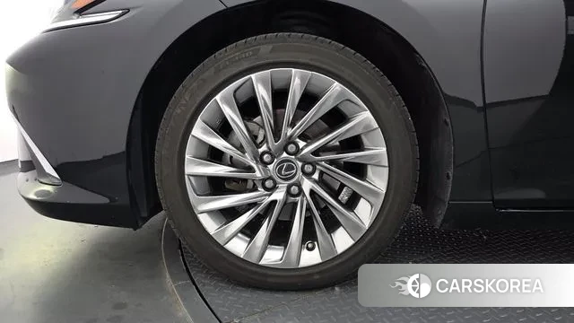 Lexus ES300h 7th generation id 3606106 из Кореи 15