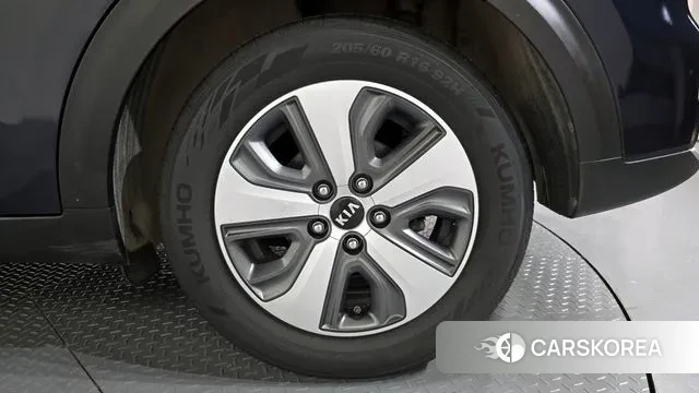 Kia Niro id 3045554 из Кореи 15