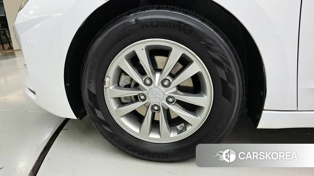 Hyundai The New Avante AD id 3879426 из Кореи 15