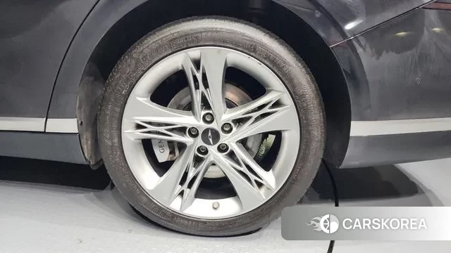 Genesis G90 (RS4) id 3524079 из Кореи 15